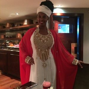 Meet your Posher, Crystal